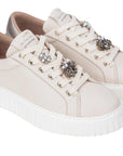 STOKTON - sneaker color burro con charms