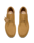 Clarks Desert Rock cammello vista dall'alto con allacciatura e tomaia in camoscio