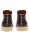 Vista posteriore degli stivaletti Clarks Walla Orkhon bordeaux con collarino scamosciato e suola chiara