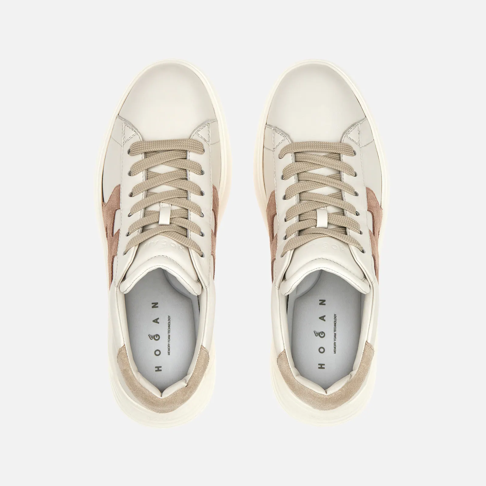 Sneakers Hogan Rebel donna vista dall’alto lacci tono su tono pelle avorio nude premium